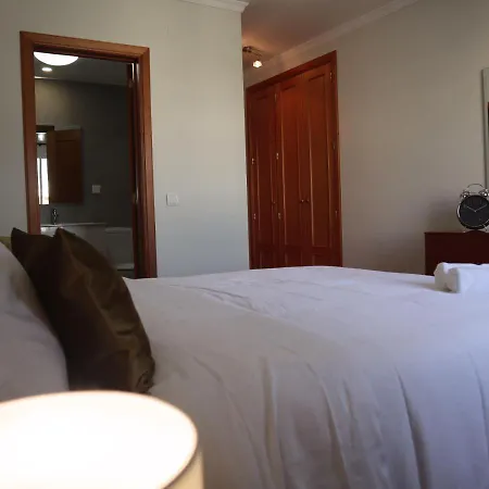 Apartment Dona I House - In With Free Parking