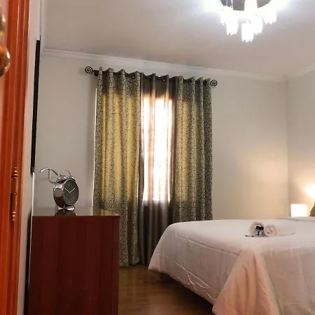 Dona I House - In With Free Parking Apartment *