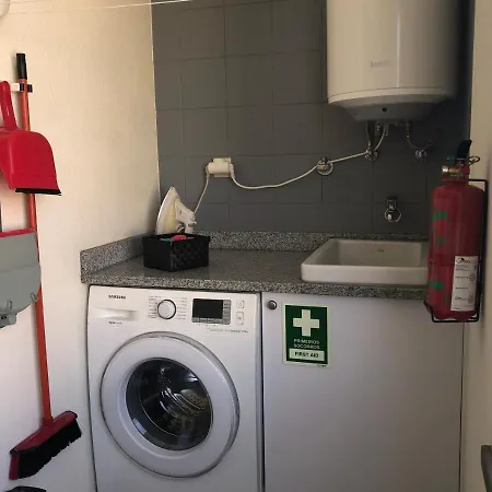 Apartment Dona I House - In With Free Parking